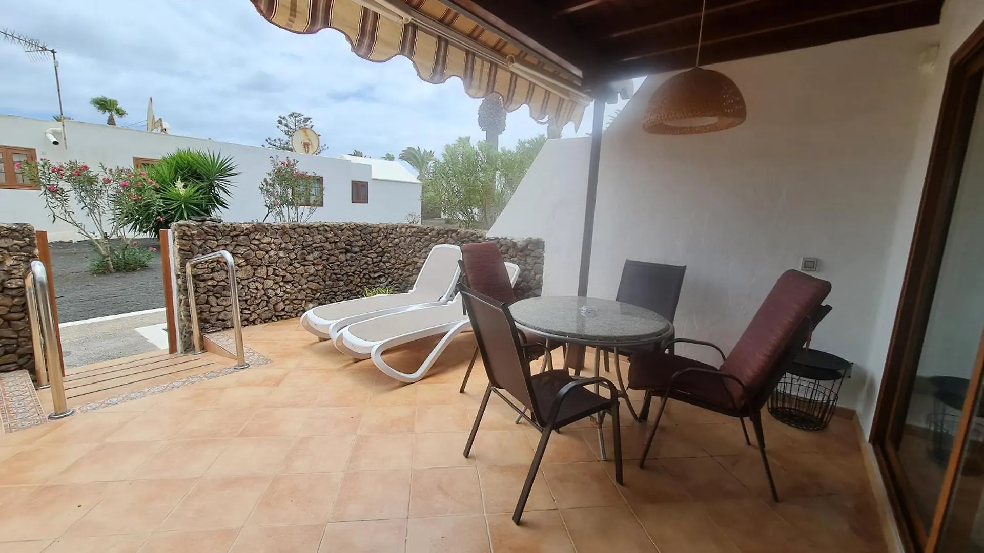 Casas Del Sol Candesa contacts